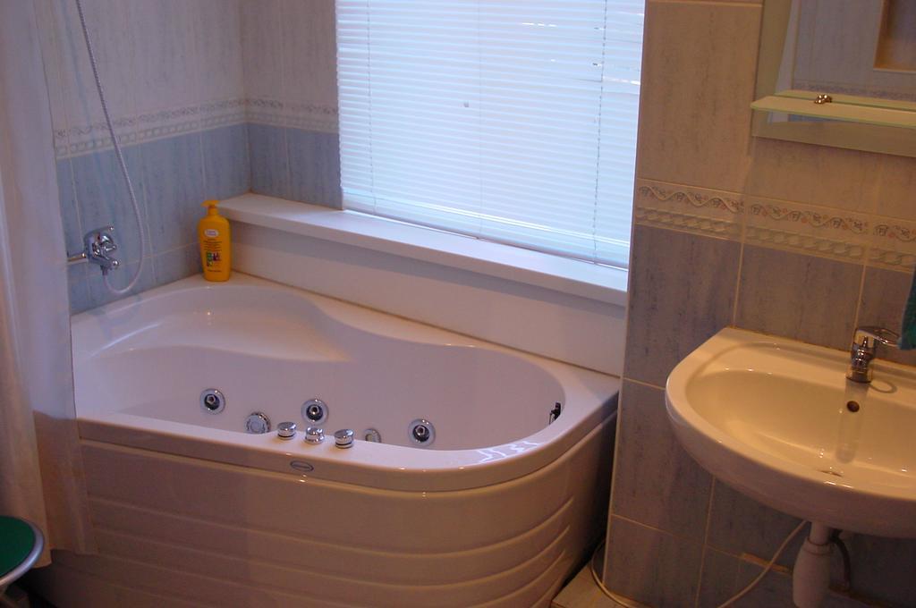 Apartement Kruglouniversitetska 2/1 เคียฟ ภายนอก รูปภาพ